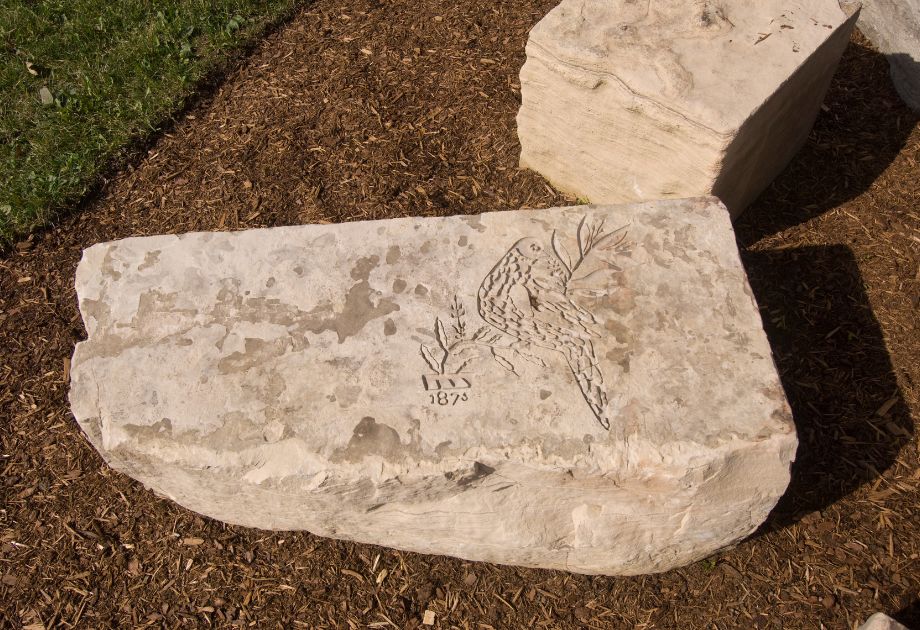 Rim Park Granite Stone Bench