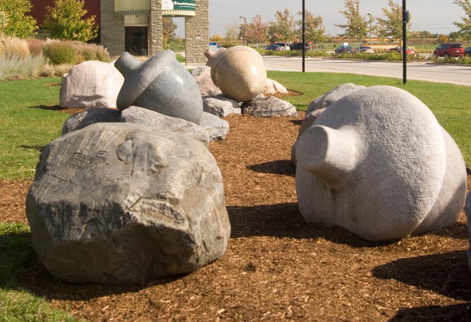 Rim Park Granite Stone Acorns