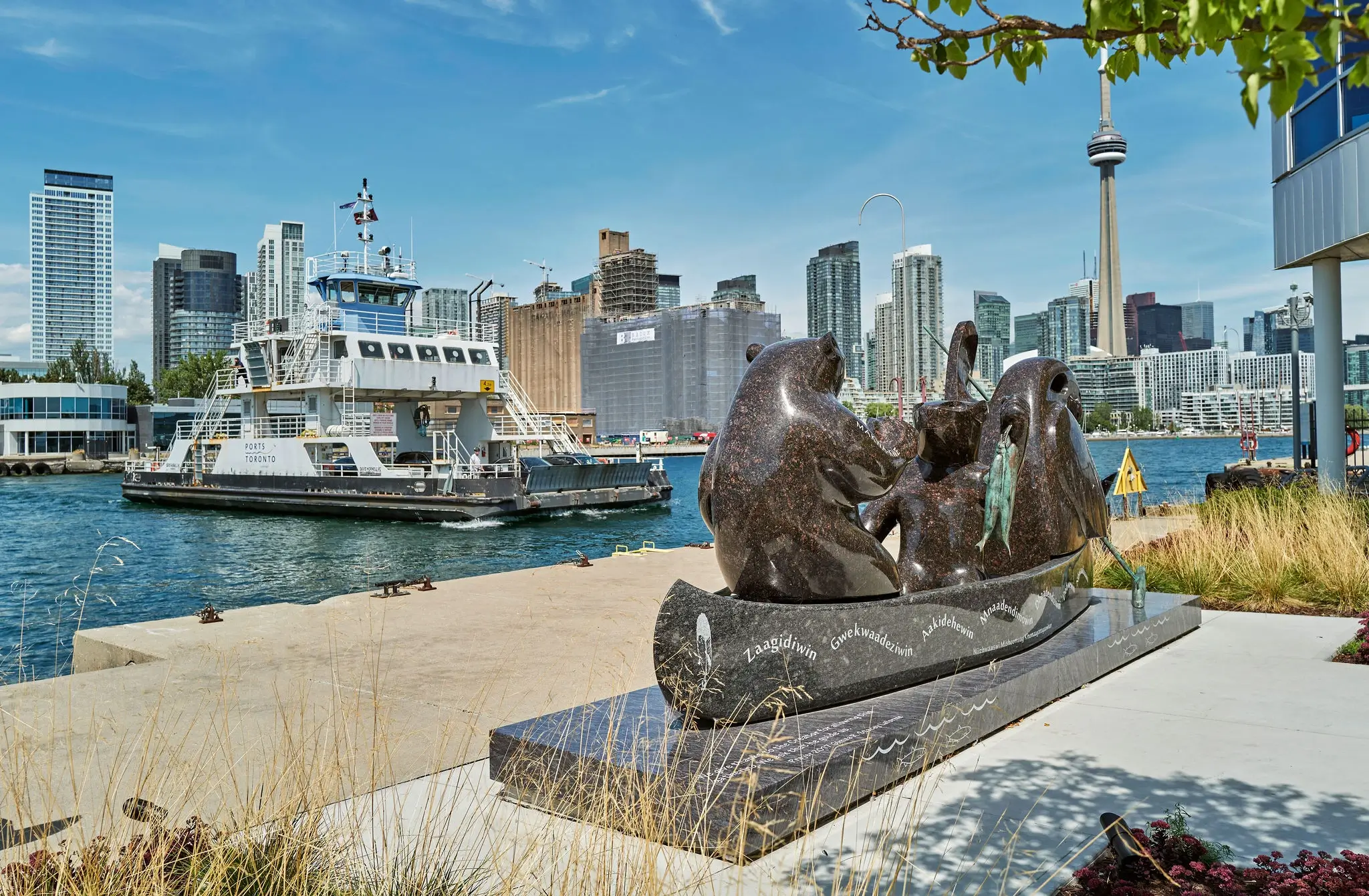 maanjidowin and toronto skyline