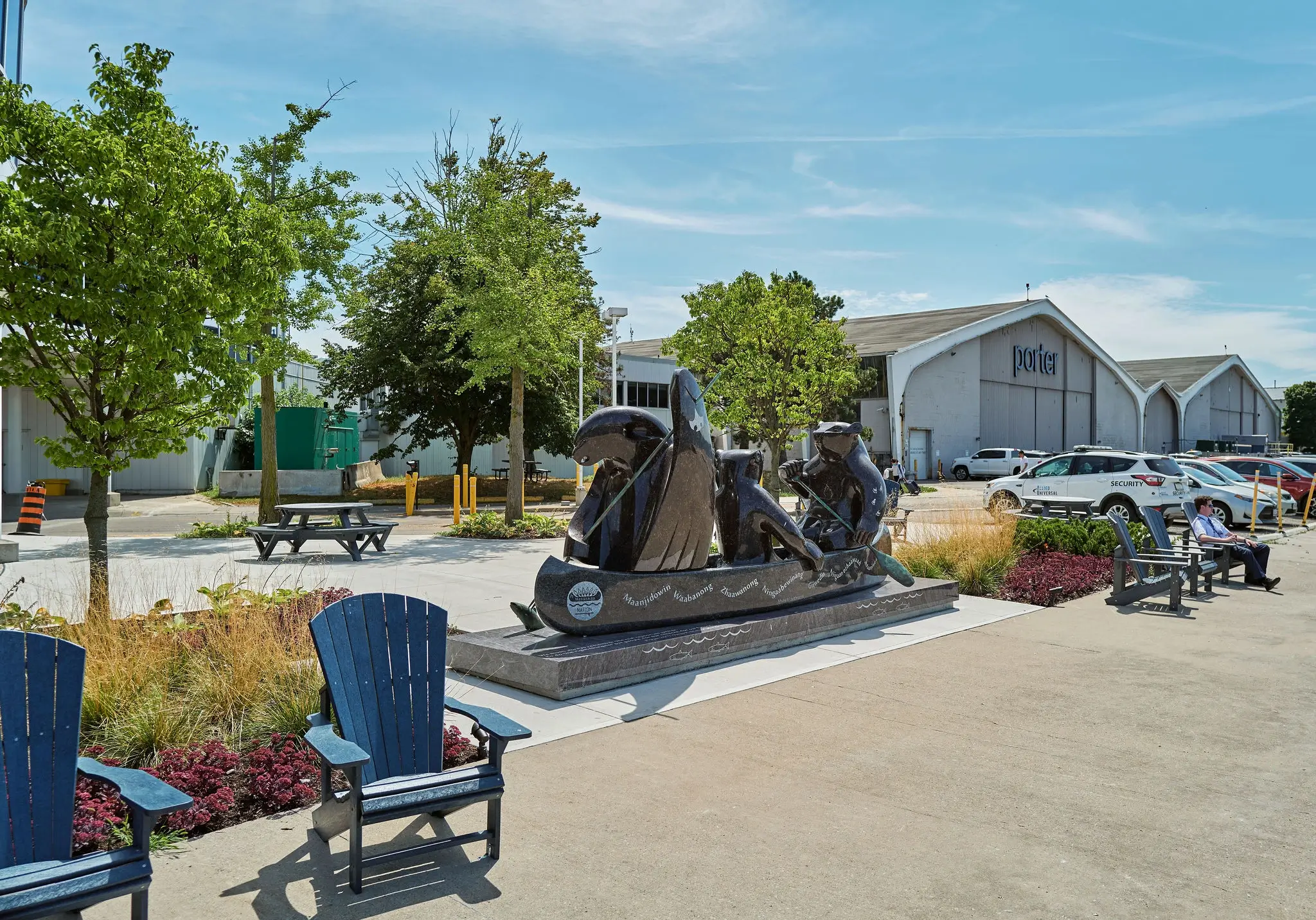 side view of maanjidowin